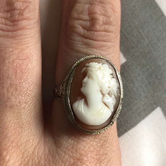 Cameo ring - Picture 2 of 3